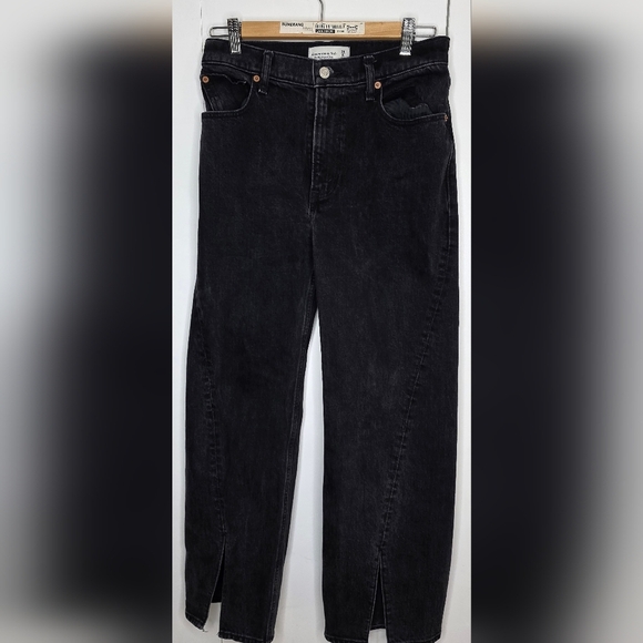 Abercrombie &Fitch The 90s High Rise Relaxed Jeans. Women's Size 28 - Picture 1 of 14